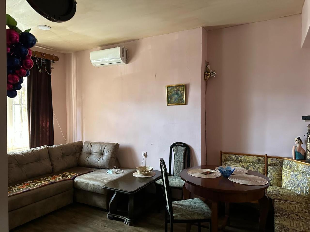 Historical Apartment In City Center Tiflis Dış mekan fotoğraf